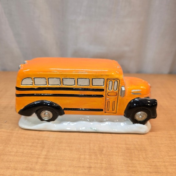 Vintage 1993 Christmas Valley Village Merryville Public School Bus Hand-Painted - Picture 5 of 11